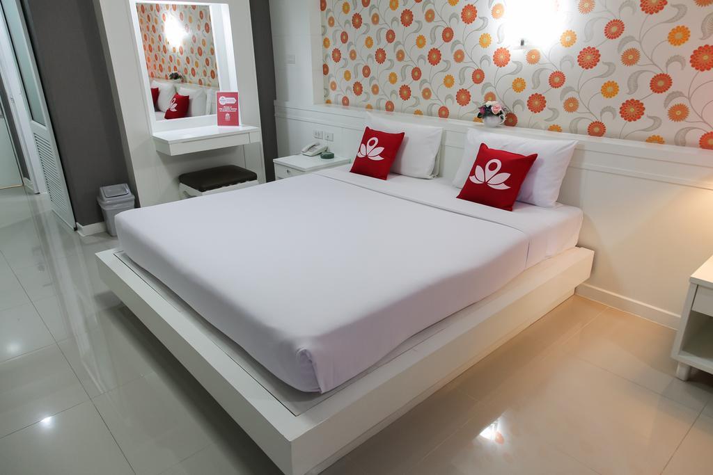 Zen Rooms Bangchak Банкок Екстериор снимка