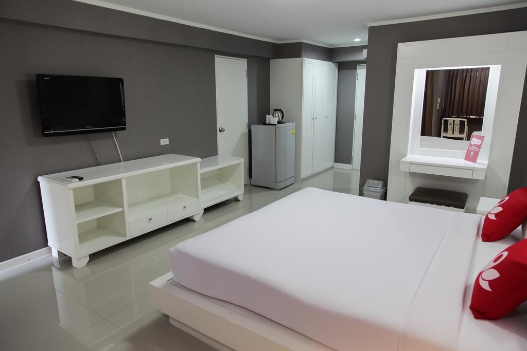Zen Rooms Bangchak Банкок Екстериор снимка