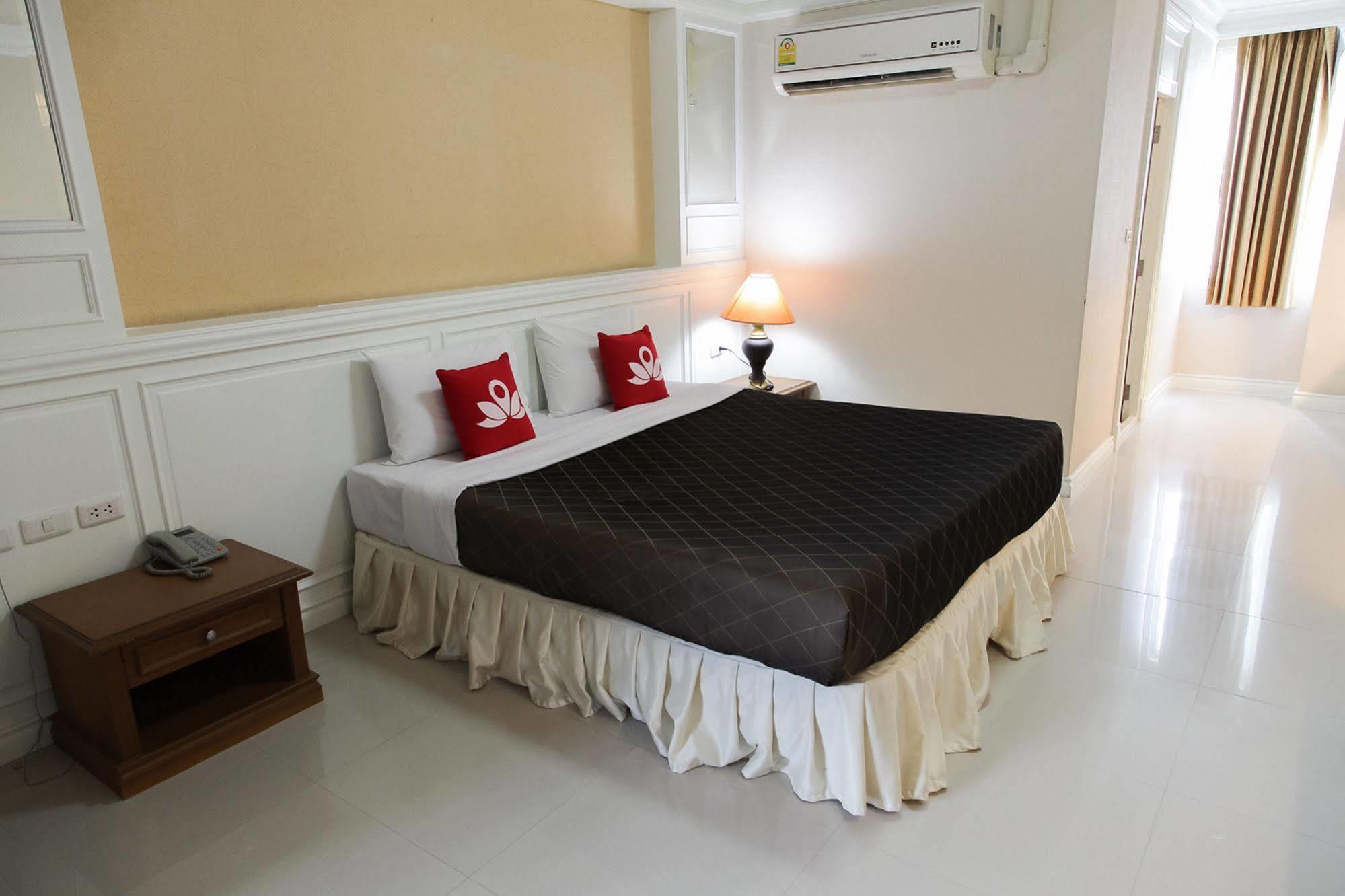 Zen Rooms Bangchak Банкок Екстериор снимка